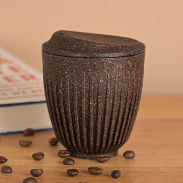 Retro Coffee Mug with Lid